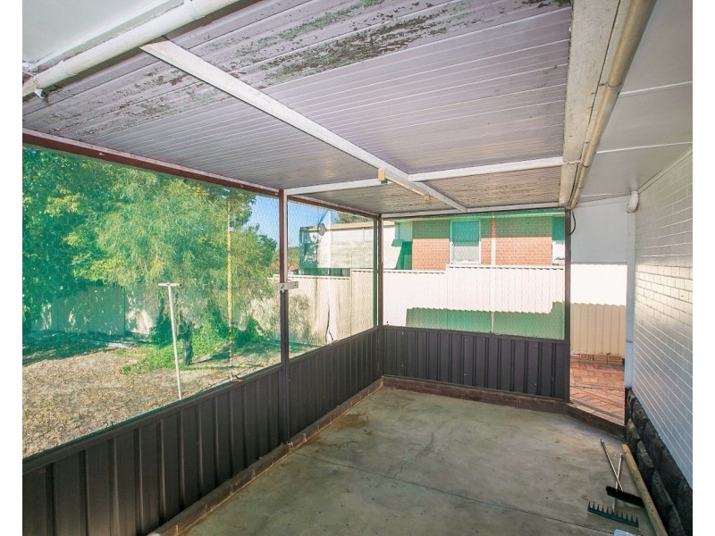 9 Woolgar Way, Lockridge WA 6054