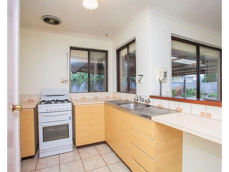 21 Amazon Drive, Beechboro WA 6063