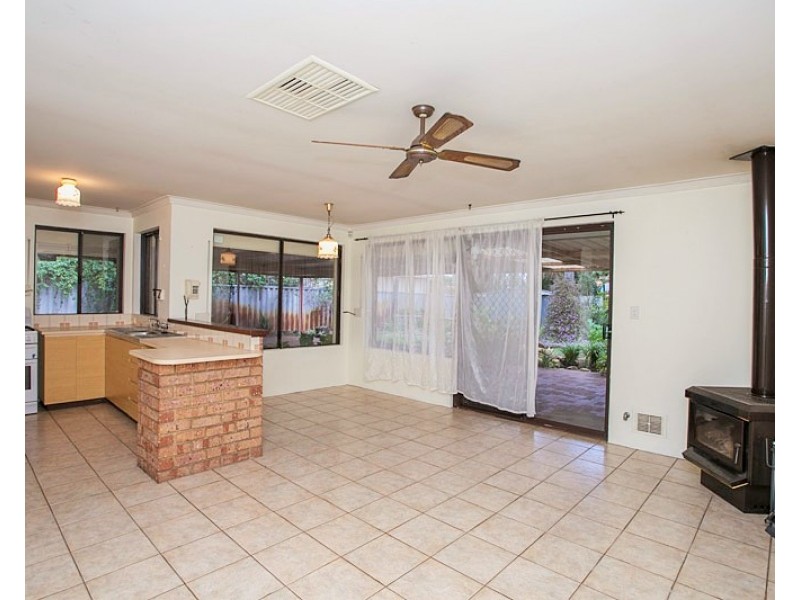 21 Amazon Drive, Beechboro WA 6063