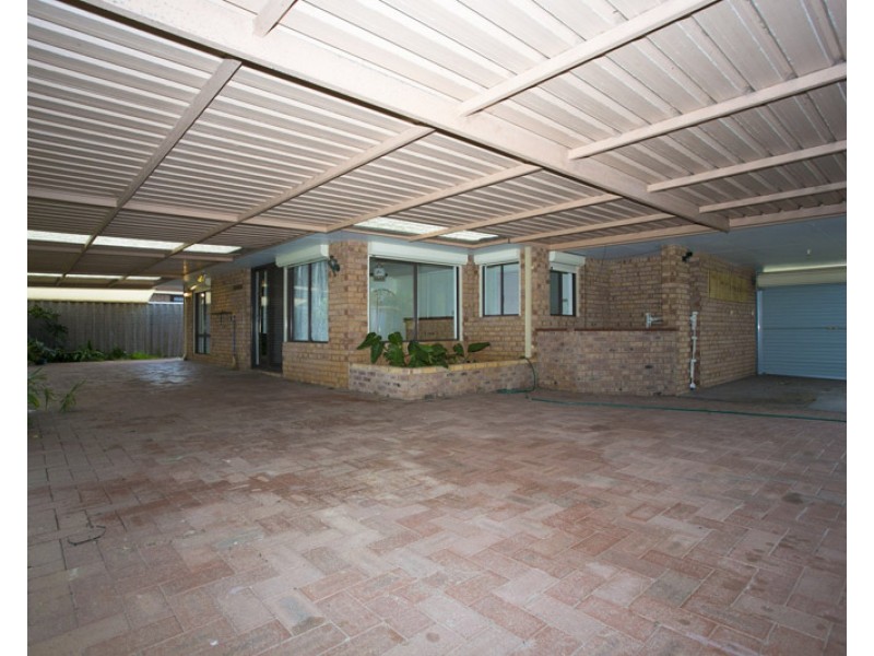 21 Amazon Drive, Beechboro WA 6063