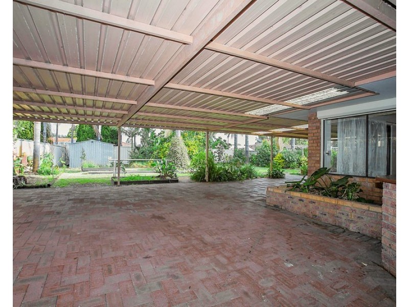 21 Amazon Drive, Beechboro WA 6063