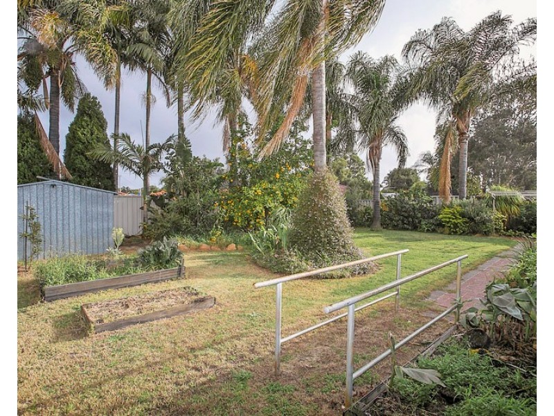 21 Amazon Drive, Beechboro WA 6063