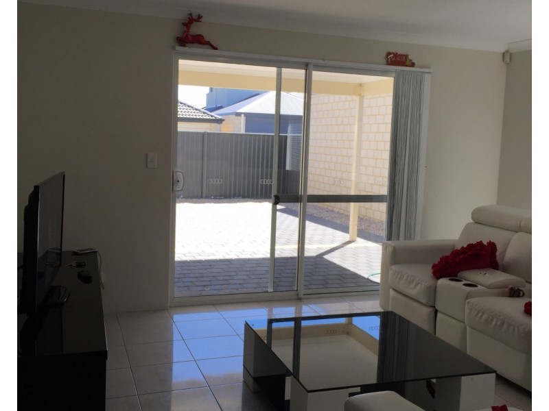 20 Summerville Boulevard, Caversham WA 6055