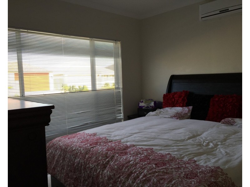 20 Summerville Boulevard, Caversham WA 6055