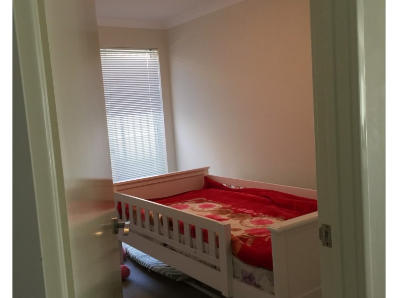 20 Summerville Boulevard, Caversham WA 6055