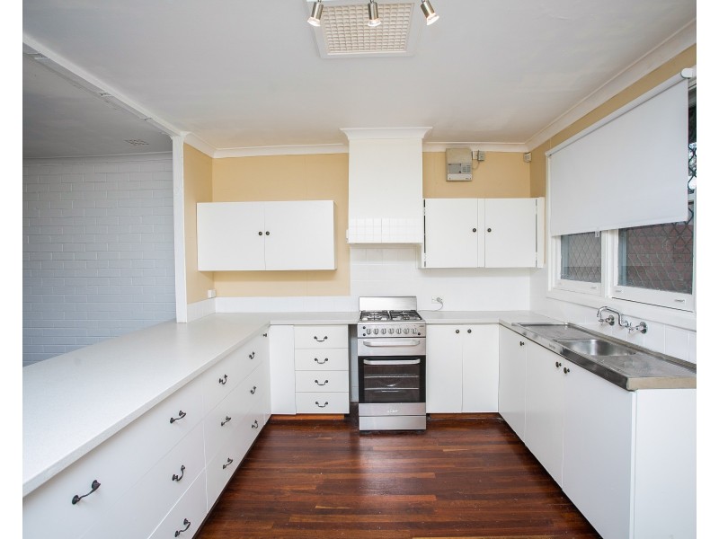 37 Kerwin Way, Lockridge WA 6054