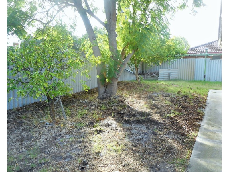 33A Rosmead Avenue, Beechboro WA 6063