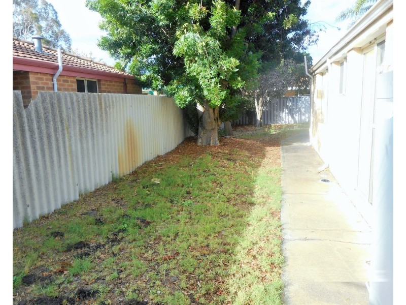 33A Rosmead Avenue, Beechboro WA 6063