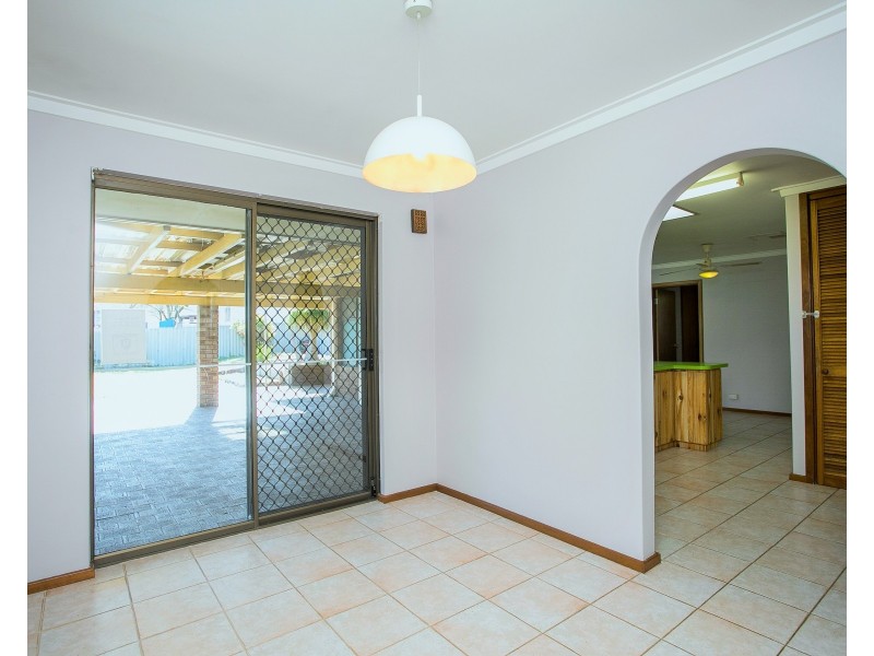 11  Dean Place, Lockridge WA 6054