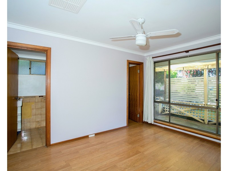 11  Dean Place, Lockridge WA 6054