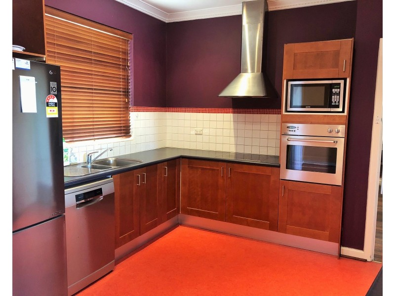 15 Rothbury Road, Embleton WA 6062