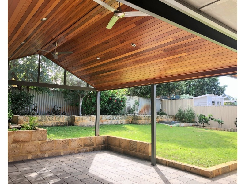 15 Rothbury Road, Embleton WA 6062