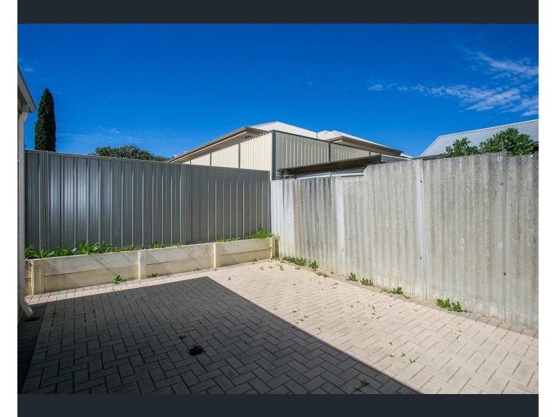 6C Messenger Street, Kelmscott WA 6111