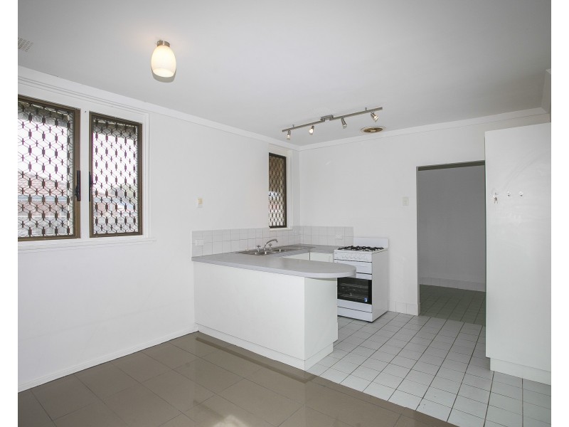 16 Scanlon Way, Lockridge WA 6054