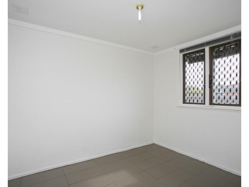 16 Scanlon Way, Lockridge WA 6054