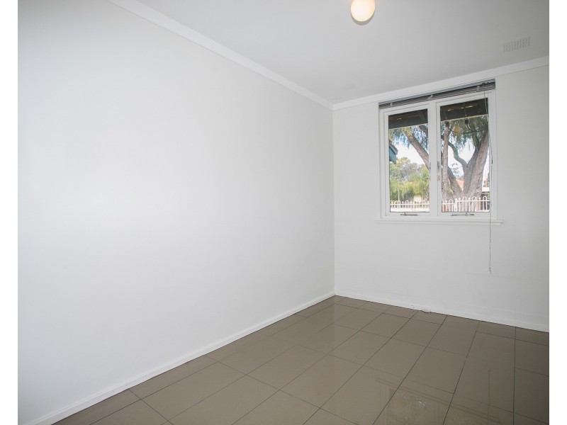 16 Scanlon Way, Lockridge WA 6054