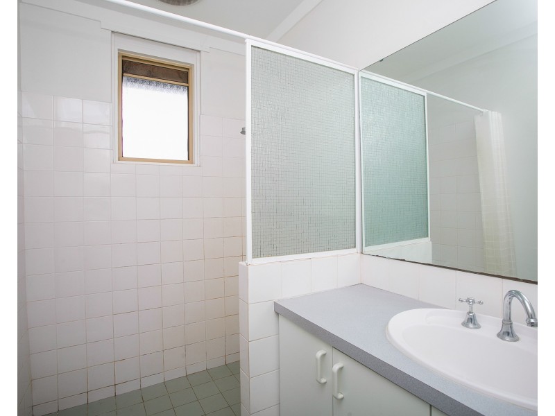 16 Scanlon Way, Lockridge WA 6054