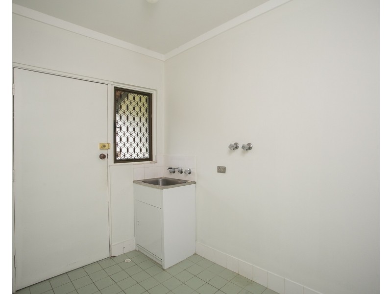 16 Scanlon Way, Lockridge WA 6054