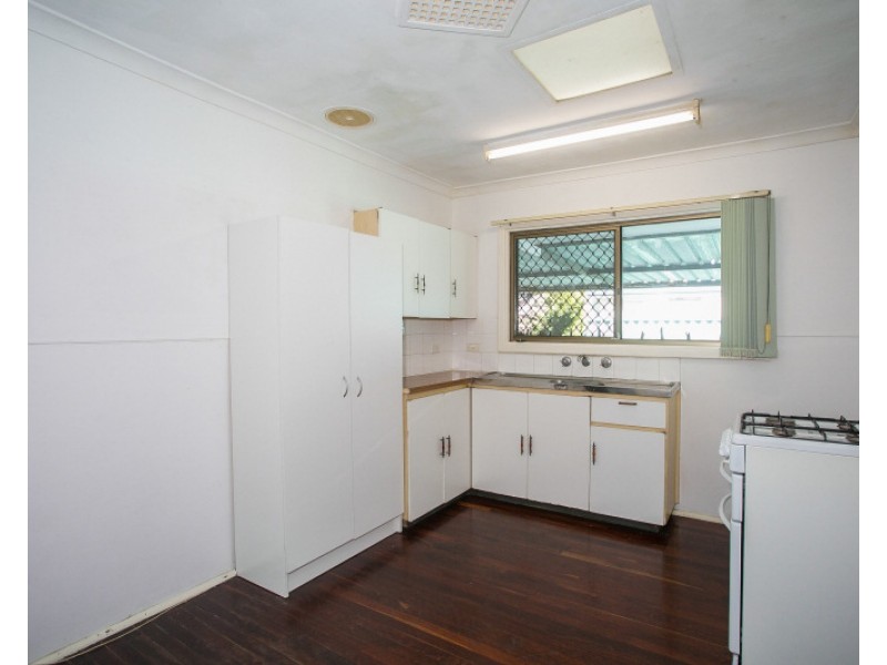 7  Powis Court, Langford WA 6147