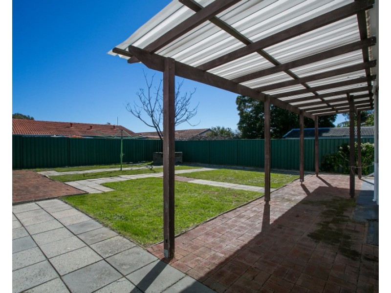 7  Powis Court, Langford WA 6147