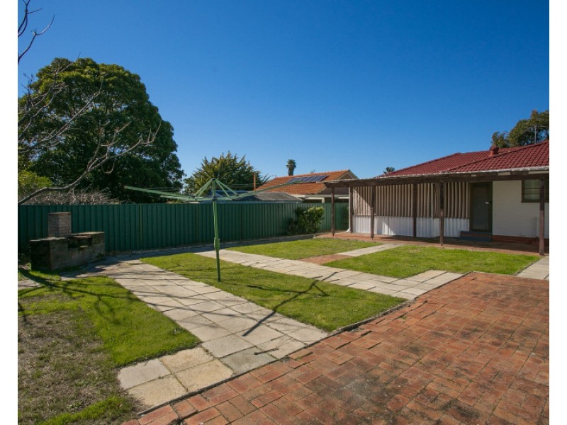 7  Powis Court, Langford WA 6147