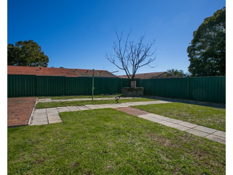 7  Powis Court, Langford WA 6147