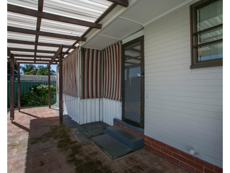 7  Powis Court, Langford WA 6147