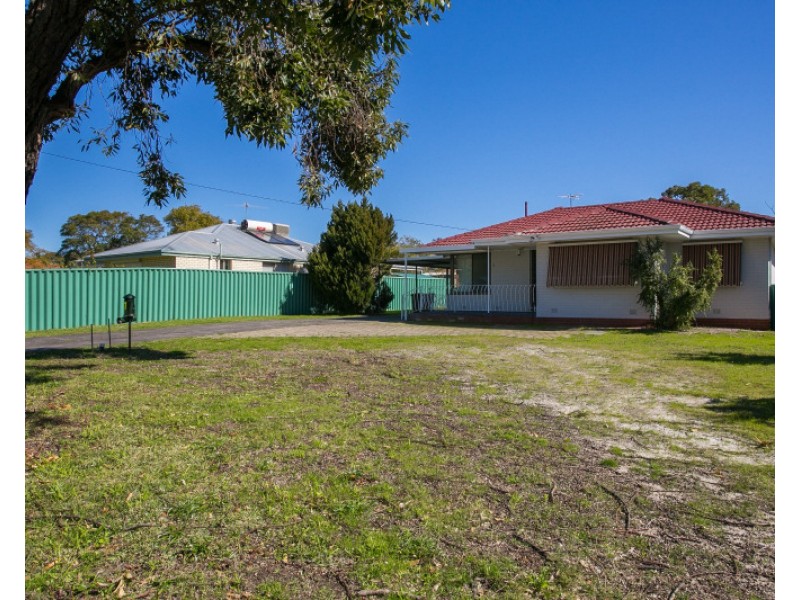 7  Powis Court, Langford WA 6147