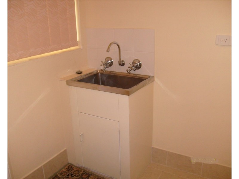 27 Westfield Street, Maddington WA 6109