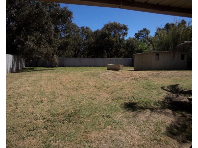 27 Westfield Street, Maddington WA 6109