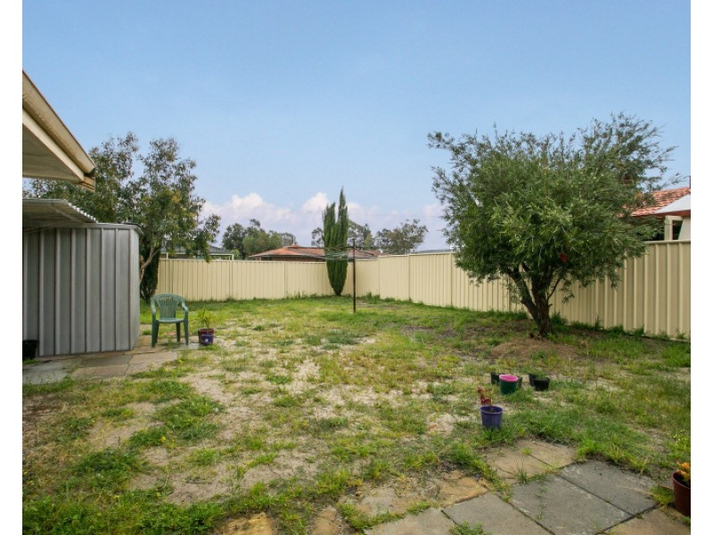 2 Jewel Court, Langford WA 6147