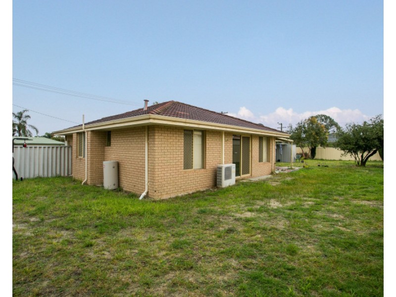 2 Jewel Court, Langford WA 6147