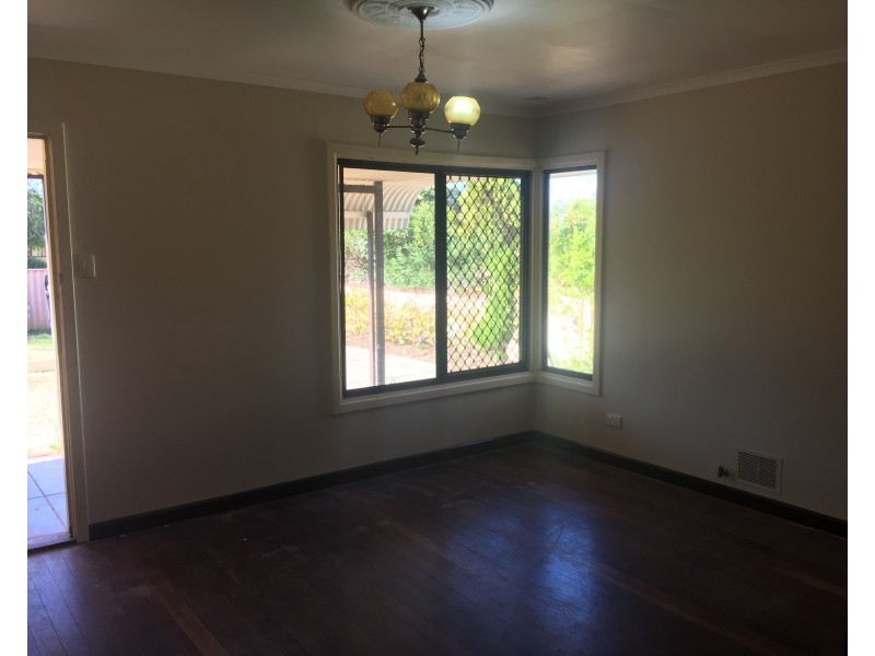 13 Foxwood Way, Langford WA 6147