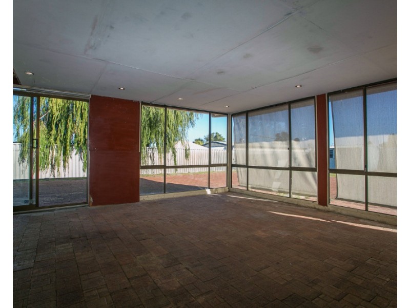 5 Meagher Way, Beechboro WA 6063