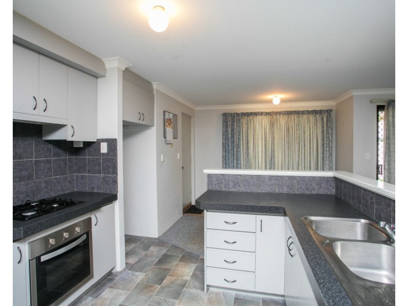 3 Napa Court, Caversham WA 6055