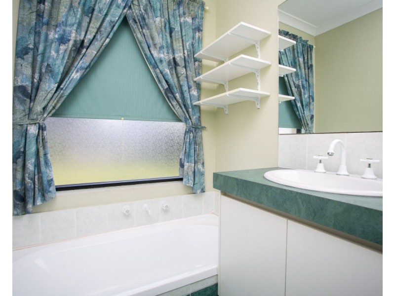 3 Napa Court, Caversham WA 6055