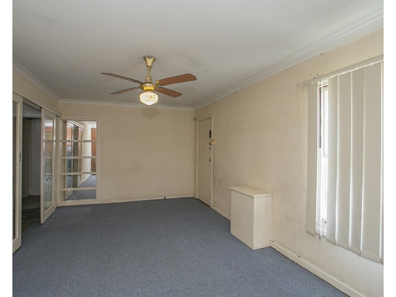 4 Norbury Way, Langford WA 6147