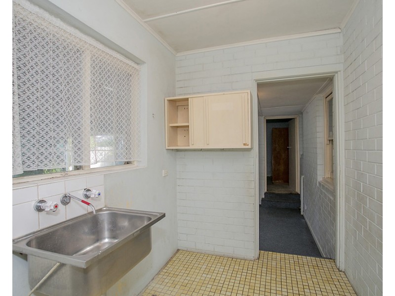 4 Norbury Way, Langford WA 6147