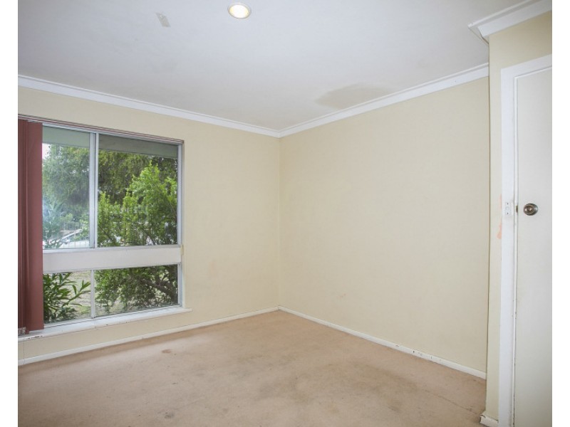 5 Clarice Court, Langford WA 6147