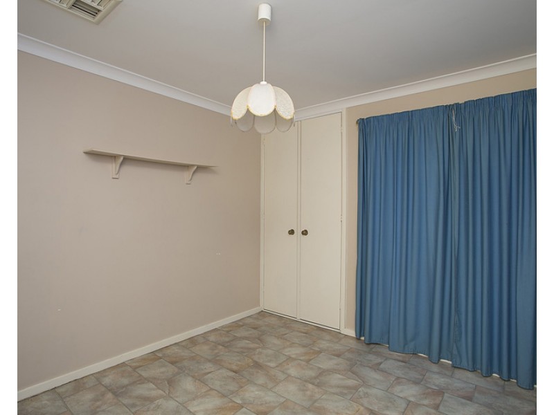 14 Chireton Place, Beechboro WA 6063