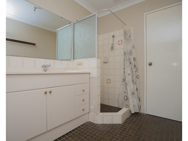 14 Chireton Place, Beechboro WA 6063