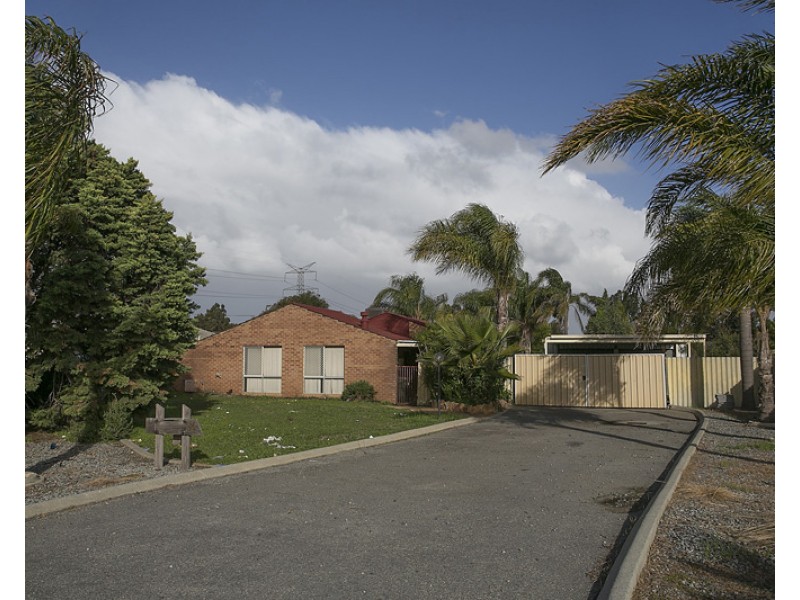 14 Chireton Place, Beechboro WA 6063