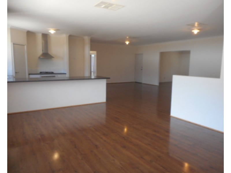 17 Cave Loop, Yanchep WA 6035