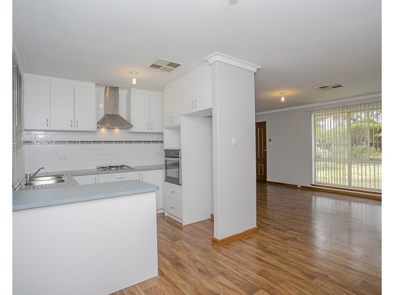 90 Dale Road, Armadale WA 6112