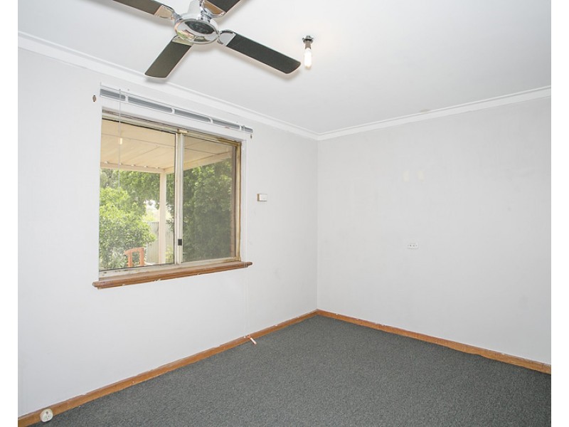 90 Dale Road, Armadale WA 6112