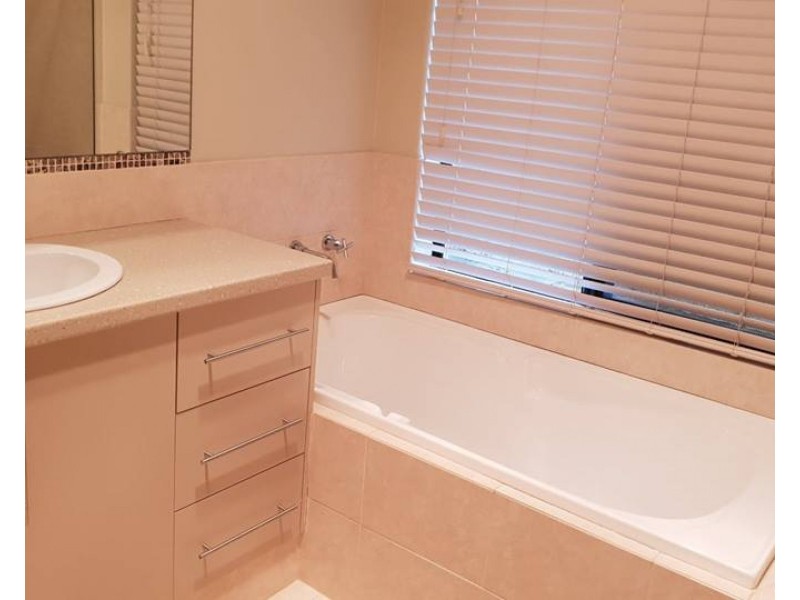 15 Hersey Parkway, Landsdale WA 6065