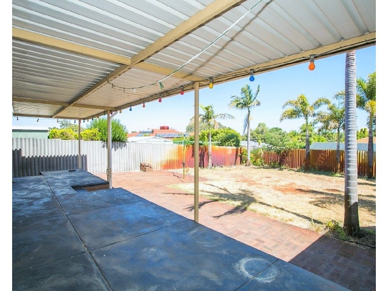 3 Gloves Place, Beechboro WA 6063