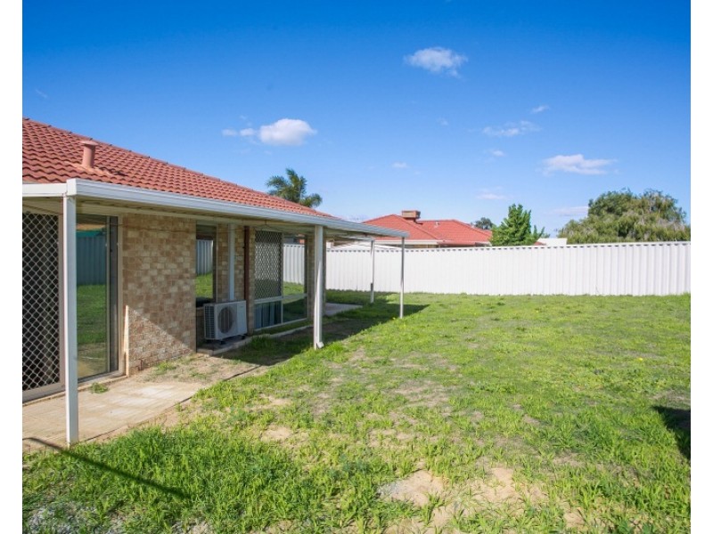 72 Coonawarra Drive, Caversham WA 6055