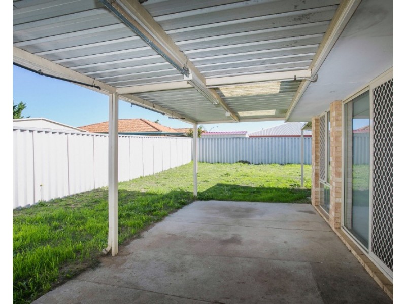 72 Coonawarra Drive, Caversham WA 6055