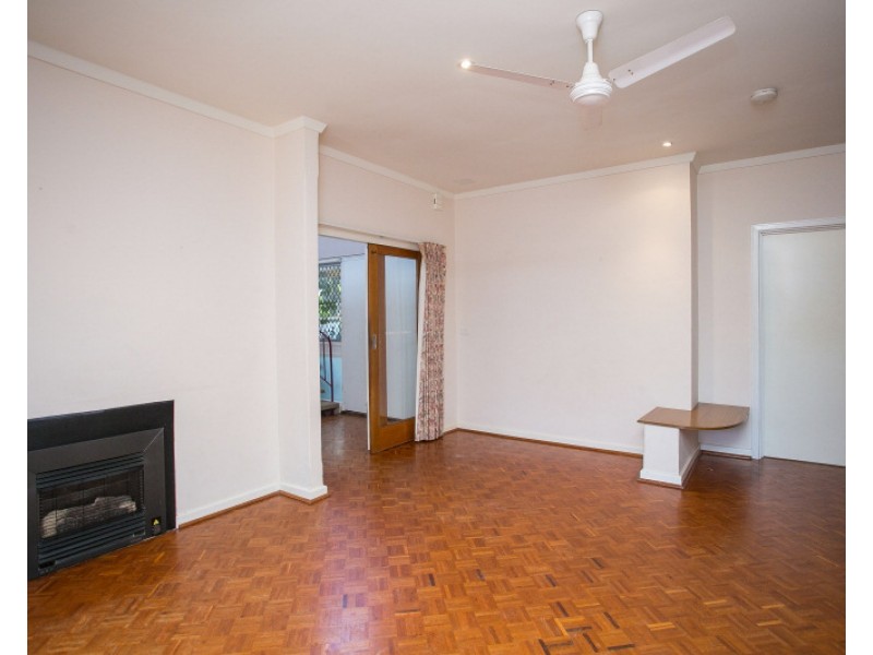 13 Davidson Road, Attadale WA 6156